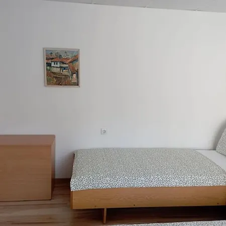 Daire Gradina *